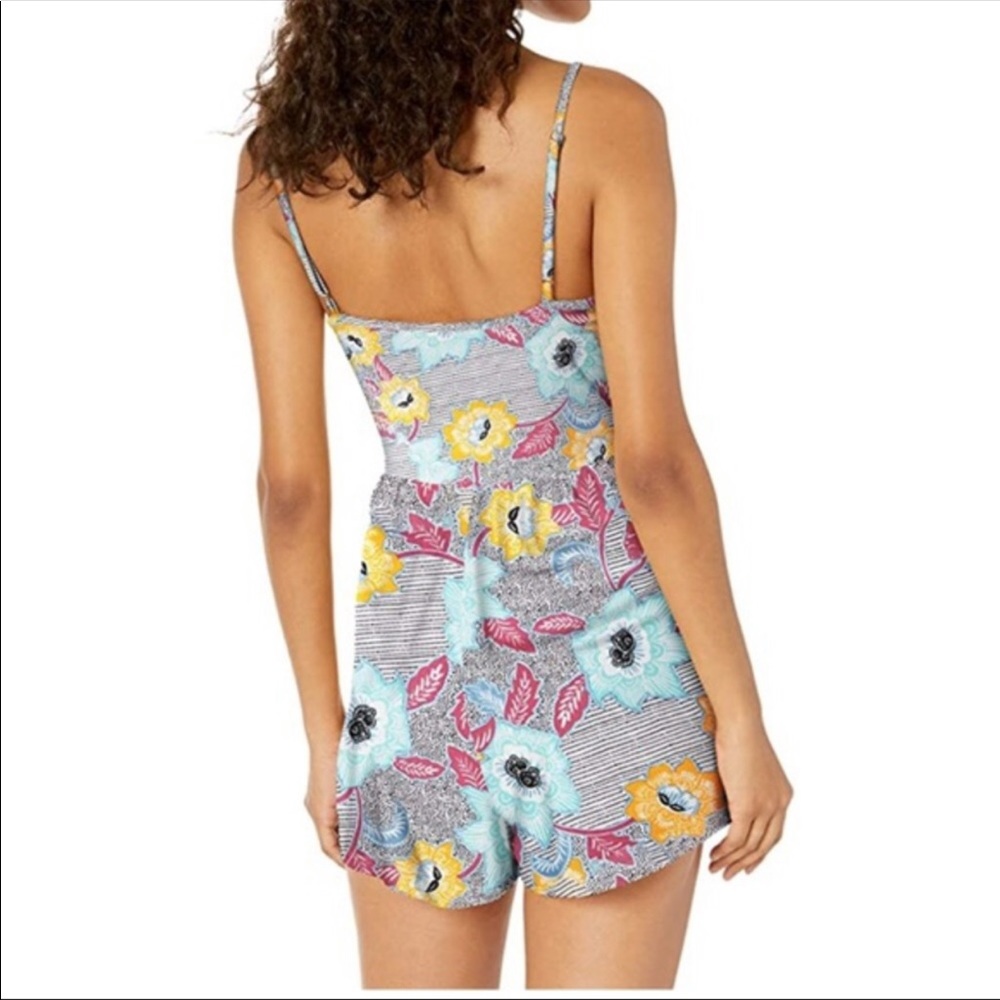Romper - Picture 3 of 5